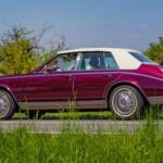 Cadillac apostó por el diésel durante la crisis del petróleo, pero el resultado fue desastroso. Ruido, vibraciones y graves problemas mecánicos arruinaron su reputación y alejaron al público del diésel durante décadas.