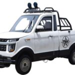 Comprar una pickup eléctrica por internet y recibirla desde China suena a broma, pero es real. El ChangLi Explorer puede adquirirse a través de plataformas mayoristas como Alibaba y cuesta apenas unos miles de dólares.

No es legal para carretera en muchos países y su velocidad máxima ronda los 40 km/h, pero es una pickup eléctrica funcional, con carrocería metálica, aire acondicionado y cámara trasera. Extraña, lenta y diminuta, pero sorprendentemente real.