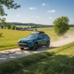 El Toyota 4Runner destaca por su construcción robusta, ya que es uno de los pocos vehículos que sigue utilizando un chasis de cuerpo completo en lugar de una estructura de crossover. Este diseño lo hace increíblemente resistente, lo que le permite afrontar los terrenos más difíciles sin dificultad. Su probado sistema de propulsión y la menor dependencia de los sistemas electrónicos lo convierten en una opción ideal para quienes necesitan un vehículo capaz de soportar el paso del tiempo y las exigencias de un uso en condiciones extremas. Además, su bajo mantenimiento lo convierte en una de las opciones más fiables para quienes buscan un SUV que dure más de 15 años.