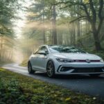 Tranquilo hasta que lo reclamas, entonces cobra vida. Por dentro se siente adulto, pero la dirección aún sonríe. Nunca es dramático, jamás aburrido. Hace agradables tanto los recados como la autopista. Lleva años aquí por una razón.