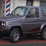 El Bertone Freeclimber fue un SUV de lujo basado en el Daihatsu Rocky, producido entre 1989 y 1995. Fabricado por el propio Bertone, contaba con carrocería modificada y motores BMW. Con interiores de lujo y prestaciones superiores al modelo original japonés, el Freeclimber sigue siendo un todoterreno inusual y apreciado por coleccionistas, con alrededor de 5.600 unidades entre la primera y segunda generación.