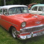 Estos modelos de gama baja comparten el rendimiento del V8 small-block con los famosos Bel Air, pero a una fracción del coste. Limpios y sin excesos cromados, son ideales para conducir sin preocuparse por cada chip de pintura. Motores disponibles desde el 265 hasta el legendario 283 ofrecen potencia suave y disfrutable.