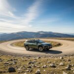 El Subaru Outback Wilderness es un vehículo que ha sido diseñado para soportar viajes largos, con espacio suficiente para el equipaje y una mayor capacidad en terrenos difíciles. Aunque muchos de sus propietarios lo usan principalmente en carretera, su elevación y características off-road le permiten abordar caminos rurales con confianza. Conocido por su tracción en las cuatro ruedas y fiabilidad, el Outback Wilderness es perfecto para quienes buscan un vehículo capaz de ofrecer rendimiento en terrenos difíciles sin sacrificar la comodidad.