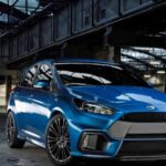 350 CV, AWD con vectorización de par y aceleración brutal. Compacto, radical y muy divertido. Producción limitada, lo que mantiene su valor alto frente a rivales.