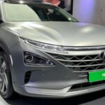 Tecnológicamente interesante por su propulsión a hidrógeno, pero la falta de infraestructura para repostar y su elevado precio lo vuelven poco viable para la mayoría de compradores.