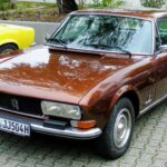 Un coche refinado y elegante, con motor suficiente, pero no diseñado para batir récords de velocidad. Su atractivo estaba en el confort y la estética clásica.