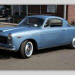 Ellena aplicó su experiencia con Ferrari y Lancia a este Fiat. Su diseño fastback ocultaba bien su tamaño compacto y permitía alcanzar los 100 mph.