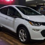 Las primeras unidades del Bolt 2027 ya están llegando a los concesionarios. Dado el calendario de producción limitado, la disponibilidad podría reducirse rápidamente una vez que la demanda crezca.