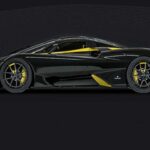 Este hypercar estadounidense con motor de combustión utiliza un V8 biturbo capaz de generar hasta 1.750 caballos según el combustible. Su diseño aerodinámico extremo y su estructura monocasco de carbono lo posicionan entre los coches más rápidos y potentes del mundo. La producción está limitada a 100 unidades, con un precio cercano a los 2 millones de dólares.