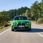 El BMW M3 Competition utiliza un seis cilindros en línea turboalimentado que entrega 503 HP y 479 lb-ft de par. Acelera de 0 a 60 mph en 3,8 segundos y tiene un precio de 81.375 dólares. La versión xDrive sube hasta 523 HP y mejora la aceleración, aunque con un coste mayor.