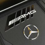 En el modo Comfort, el CLE 63 combina deportividad y suavidad. Detalles del pavimento se transmiten al conductor de forma elegante, mientras se filtran los impactos más duros, mostrando que un AMG también puede ser confortable.