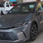 No es ninguna sorpresa que el Toyota Camry ocupe uno de los primeros lugares. Con una calificación de fiabilidad excepcional por parte de organizaciones como JD Power y Consumer Reports, el Camry es conocido por su capacidad de durar más allá de las 200,000 millas. Toyota ha perfeccionado su fórmula de fiabilidad, y el Camry se construye con una calidad de producción inigualable, lo que lo convierte en una opción destacada para aquellos que buscan un vehículo duradero y sin complicaciones.