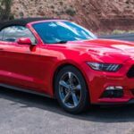 Rápido y potente, pero peligroso para conductores inexpertos. Seguros caros y riesgo alto de accidentes. Mejor dejarlo para pilotos con experiencia.