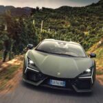 Híbrido V12 con tres motores eléctricos y más de 1.000 CV. Acelera de 0 a 100 km/h en 2,5 s y marca el rumbo electrificado de la marca.