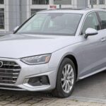 El Audi A4 atrae por su interior y tecnología, pero la depreciación y los planes de discontinuación hacen que los compradores reconsideren. Un valor de reventa que puede caer más del 60% en pocos años convierte a este compacto de lujo en un riesgo, provocando que muchos abandonen la búsqueda antes de cerrar el trato.