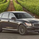 El buque insignia de Kia apostó fuerte al lujo, con mucha tecnología, gran confort y un precio más bajo que sus rivales premium. Tampoco logró éxito comercial y hoy es una rareza en el mercado usado. Su fiabilidad es ligeramente superior a la del Cadenza, con 7,5/10, lo que lo convierte en una alternativa interesante para quien busca lujo confiable.