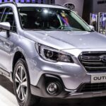 Tracción integral de serie y gran despeje del suelo. Es una opción sólida para quien busca versatilidad y uso mixto entre asfalto y caminos complicados, sin resignar confort.