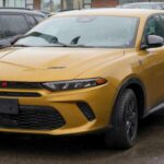 El Hornet entra por los ojos con un diseño agresivo y deportivo, pero la experiencia de manejo no está a la altura. La suspensión es dura, el confort es limitado y el comportamiento en calles rotas deja mucho que desear. Mucha facha, poca fineza.