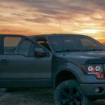La pickup más vendida volvió a ganarse el reconocimiento gracias a mejoras en confiabilidad y funcionalidad. Su versión híbrida no solo empuja fuerte, también puede funcionar como generador eléctrico. Es una herramienta de trabajo con tecnología útil, no solo marketing.