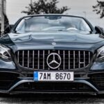 Dos enfoques distintos del lujo. El M6 prioriza potencia y deportividad, la Clase S confort absoluto. Ambos comunican trayectoria, seguridad y nivel, sin necesidad de ser ostentosos.