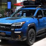 El Subaru Outback ayudó a popularizar el concepto de crossover familiar aventurero. Su tracción integral y su durabilidad lo transformaron en un clásico funcional más que estético.