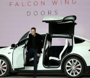 Tesla enfrenta una fuerte depreciación: "Más que frustrado".