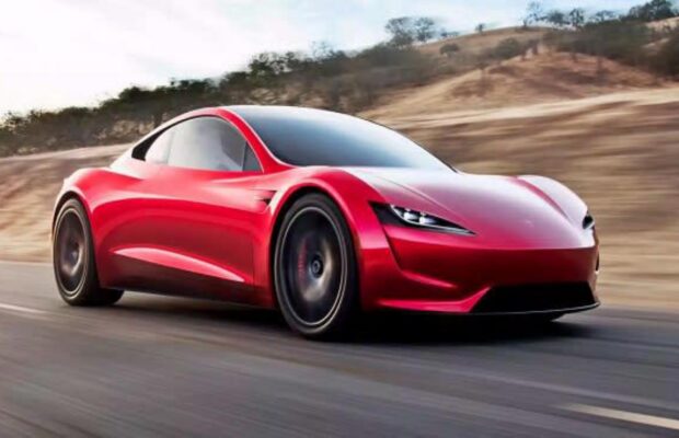 Tesla Roadster 2026: nuevos logotipos, fecha confirmada y cero especificaciones oficiales.