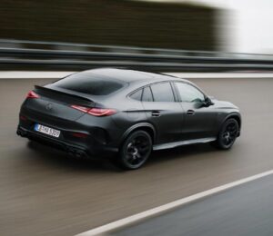 Mercedes presenta el nuevo GLC53 AMG: el SUV deportivo de seis cilindros que redefine la experiencia.