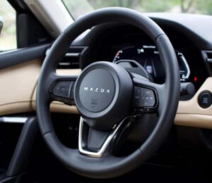 Mazda CX-5 2026: el fin del control remoto y la llegada de la pantalla táctil.