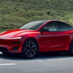 El Tesla Model Y se ha consolidado como uno de los vehículos más buscados del mundo, algo que no sorprende viendo su presencia cada vez mayor en las carreteras. Este SUV eléctrico ha logrado convertirse en la opción predilecta para quienes quieren dar el salto a la movilidad eléctrica sin renunciar a la practicidad familiar.

Con autonomías superiores a 300 millas según la EPA en varias versiones, el Model Y ha ayudado a reducir la ansiedad por la autonomía. Además, su enfoque tecnológico y su ecosistema digital han hecho que muchas búsquedas online terminen convirtiéndose en compras reales, algo que pocos modelos logran con tanta frecuencia.