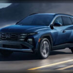 El Hyundai Tucson destaca por su gran espacio interior y tecnología avanzada. Es más amplio que el RAV4 y ofrece versiones híbridas e híbridas enchufables.