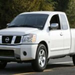 El Nissan Titan 2017 enfrentó serios desafíos de competitividad frente a pickups americanos dominantes. Los usuarios reportaron golpeteos en el motor, vacilaciones al acelerar y posibles fallos en la transmisión, afectando la percepción de este vehículo en un segmento altamente exigente. Los problemas de fiabilidad dificultaron que el Titan ganara tracción en el mercado norteamericano.