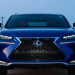 El Lexus NX se posiciona como Best Luxury Compact SUV gracias a su interior de alta calidad y a la oferta de tres trenes motrices: gasolina, híbrido y enchufable. Con AWD, alcanza 38 mpg en pruebas y, en versión enchufable, ofrece 37 millas en modo eléctrico con 304 hp combinados. CR subraya su refinamiento, confort y fiabilidad, justificando su lugar entre las mejores opciones de lujo para 2026. NX