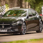 Sedán de entrada en versión Trofeo. 0 a 100 km/h en 4 segundos, con manejo refinado y tecnología moderna para el uso diario.