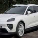 El Porsche Macan 2026 también obtuvo 84/100, desafiando la idea de que lujo y fiabilidad no van de la mano. Con un precio de $65,400 a $112,700, la satisfacción de los propietarios alcanzó 74/100 y la prueba de carretera 79/100. Aunque el Macan sigue siendo un SUV caro, demuestra que los vehículos premium pueden mantener una alta fiabilidad, aunque los costos de depreciación, combustible y seguro deben considerarse en el total de propiedad.