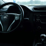 El Nissan Rogue destaca por su diseño renovado y un interior con materiales de mayor calidad. Este SUV apuesta por una experiencia más refinada sin perder su enfoque práctico. Su equilibrio entre confort y funcionalidad lo convierte en una opción muy atractiva dentro del segmento compacto.