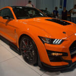 Las versiones Shelby del Ford Mustang Shelby han demostrado mantener su valor mucho mejor que los Mustang convencionales. Las ediciones limitadas y versiones enfocadas en pista suelen tener una fuerte demanda entre coleccionistas, lo que ayuda a sostener precios altos incluso años después de su lanzamiento.