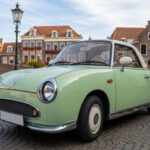 El Nissan Figaro es famoso por su diseño retro y su estilo único. Sin embargo, su motor de 1.0 litro y su tecnología ya bastante antigua pueden generar problemas de confiabilidad. Aunque es un modelo icónico, algunos expertos creen que no es la mejor opción como auto importado para uso cotidiano.