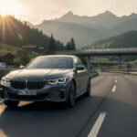 El BMW Serie 7 atraviesa un momento complicado, con una caída en la demanda y compradores que prefieren esperar a nuevas versiones. A pesar de incorporar mejoras mecánicas y tecnológicas, el modelo enfrenta presión tanto interna como externa. BMW intenta revitalizar su berlina con nuevas motorizaciones y mayor rendimiento, pero el mercado parece priorizar otros segmentos.