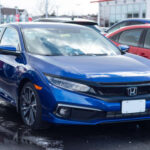 El Civic sigue siendo legendario por su durabilidad y eficiencia. Modelos de 2006 a 2010 se pueden encontrar por menos de $5,000, ofreciendo una excelente opción para quienes buscan un compacto confiable.