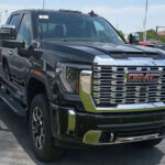 Hermanado con el Chevrolet Silverado 2500HD, el GMC Sierra 2500HD aparece regularmente en rankings de camiones usados de trabajo pesado. Su consistencia en durabilidad y confiabilidad hace que los compradores fieles a GMC tengan opciones robustas en todos los tamaños de pickup.