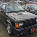 Desarrollado con ayuda de Carroll Shelby, ofrecía buen rendimiento, pero su chasis no estaba a la altura, generando una conducción inestable.