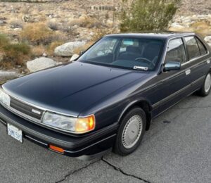 Mazda 929: el sedán de lujo japonés adelantado a su tiempo.