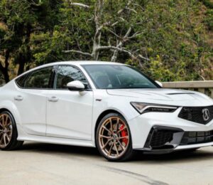 Honda y Acura sorprenden a Japón: exportan modelos estadounidenses con el volante a la izquierda.