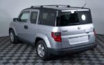 Honda Element 2011: un SUV peculiar de 16 años que vale lo de uno nuevo.