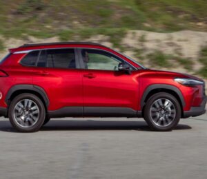 Toyota Corolla Cross 2026: un SUV seguro que pasa desapercibido.