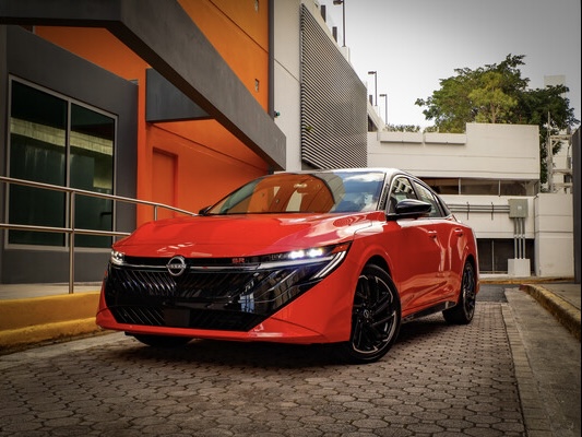 Nissan Sentra SR 2026