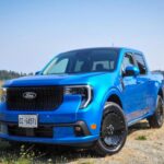 En cuarto lugar aparece la Ford Transit, con 34.248 ventas y una leve caída del 1%. La Transit continúa como la furgoneta más vendida del país gracias a su enorme versatilidad. Puede configurarse para pasajeros o carga, ofrece motores eficientes y mantiene una propuesta moderna frente a rivales más veteranos. Para empresas y flotas, sigue siendo una apuesta segura.