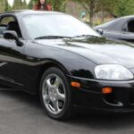 El ícono absoluto del rendimiento noventero. Su motor 2JZ-GTE es famoso por su resistencia y potencial de preparación. Hoy es una pieza clave para coleccionistas.