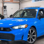 El Honda Civic Hybrid se posiciona como el referente del segmento. Con 200 CV y un consumo real cercano a 44 mpg, combina prestaciones y eficiencia como pocos. Es rápido, refinado y accesible, lo que lo convierte en la opción más equilibrada para reducir gasto sin renunciar a sensaciones.